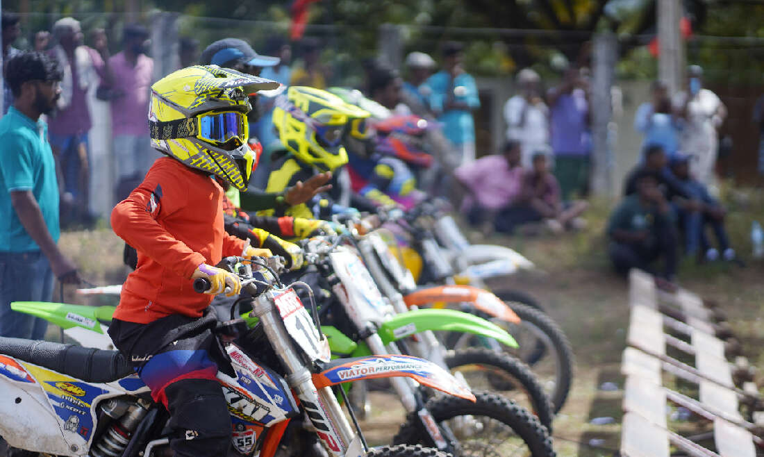 MotoCross Racing