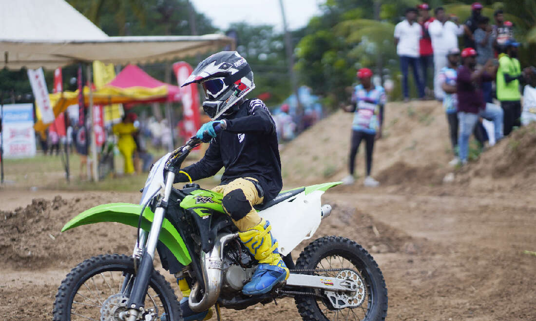 MotoCross Racing