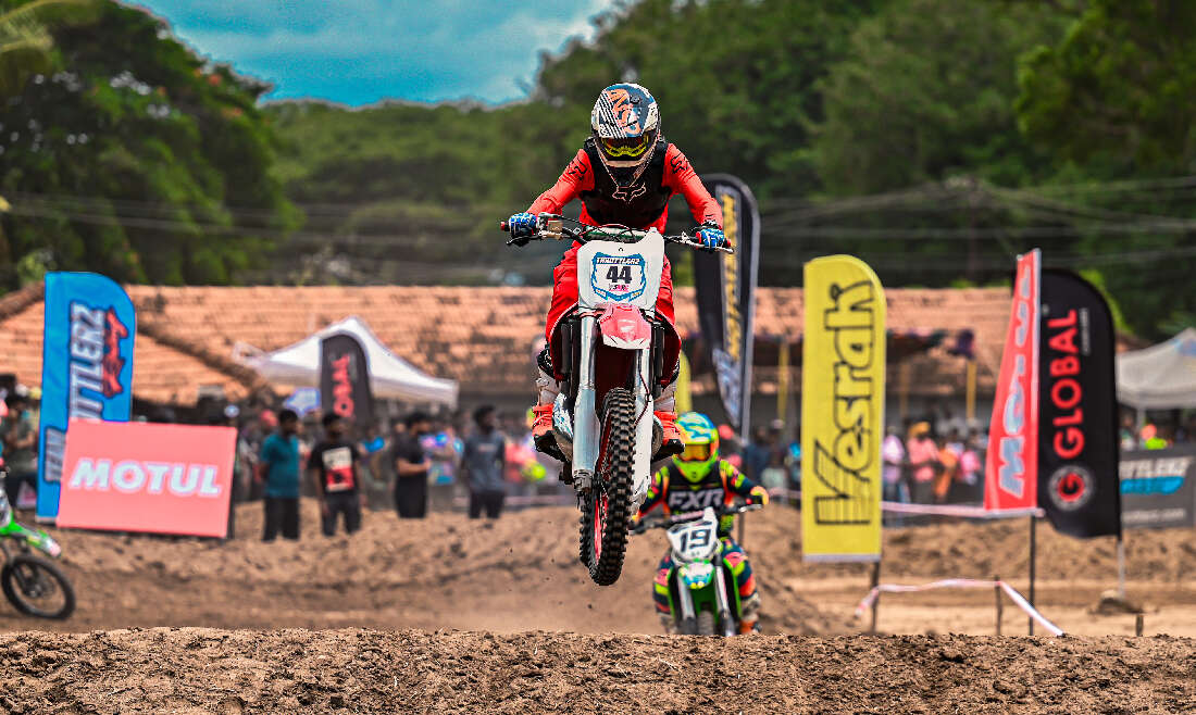 MotoCross Racing